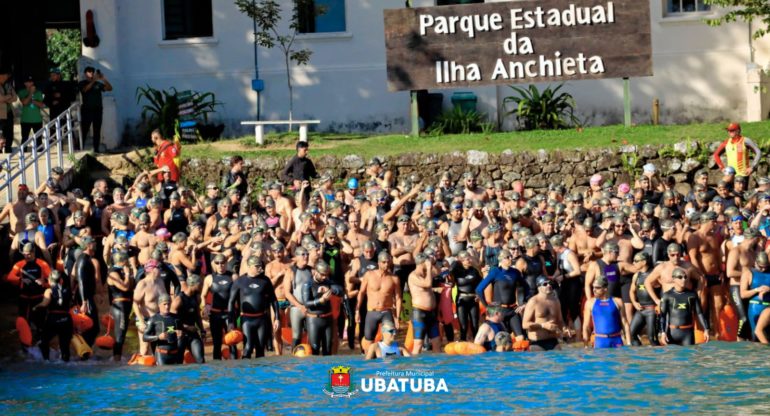 Aquamundo Ilha Anchieta reúne 850 nadadores em Ubatuba