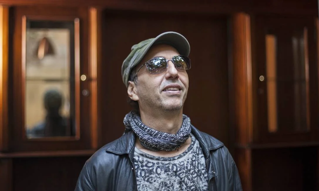 Zeca Baleiro se apresenta no Sesc Taubaté com entrada gratuita em setembro